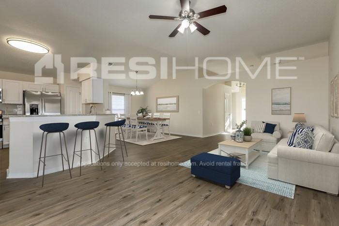 1704 Scotch Pine Dr - Photo 4 of 19