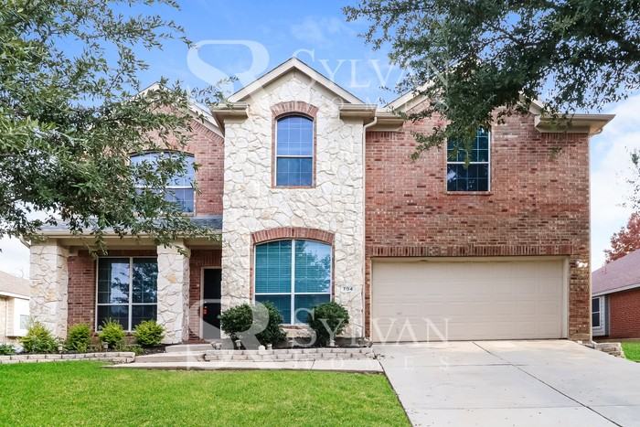 704 Boone Trl - Photo 2 of 16