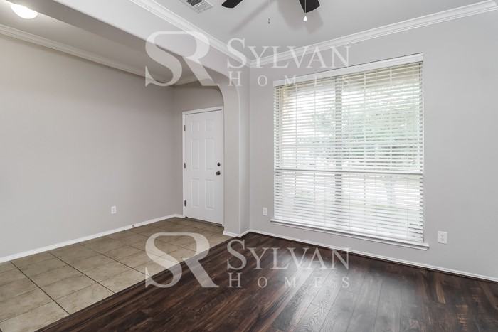 704 Boone Trl - Photo 7 of 16