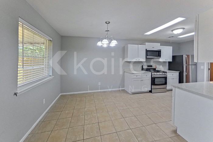 5212 S Milam St - Photo 7 of 21