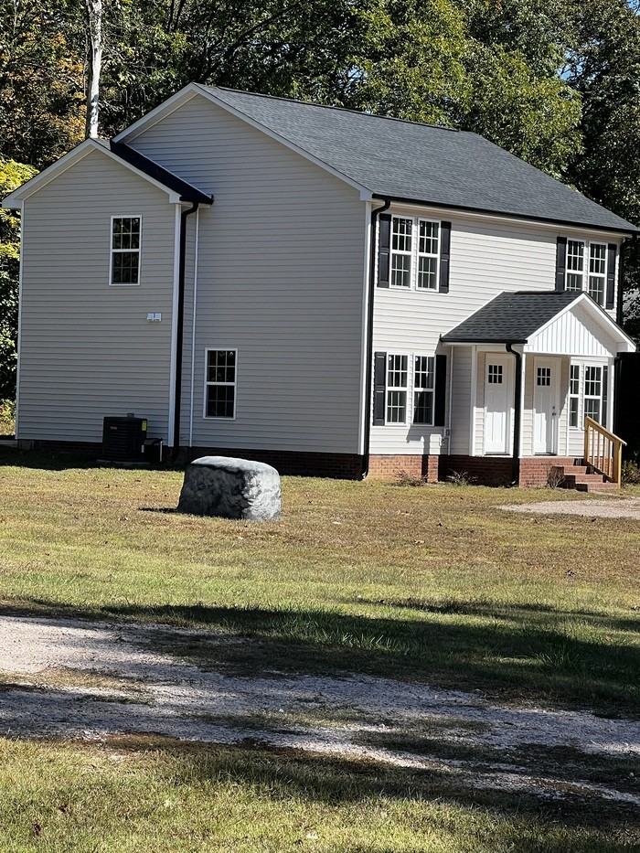 513 E Mills Dr - Photo 2 of 14