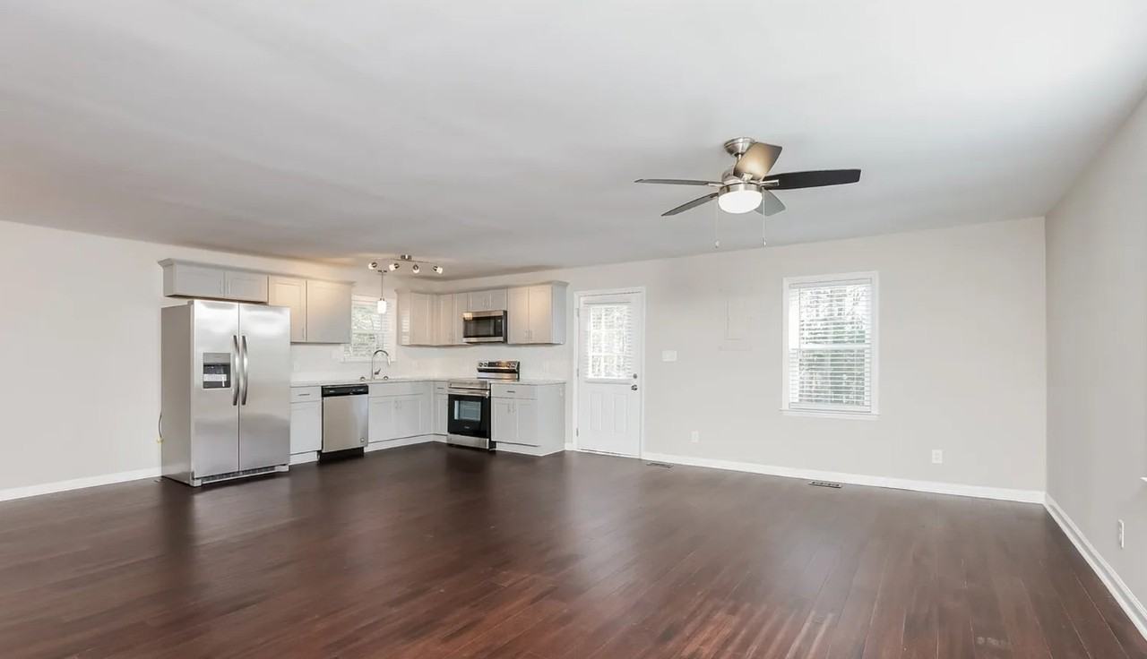 631 Hurley Rd #NA - Photo 5 of 15