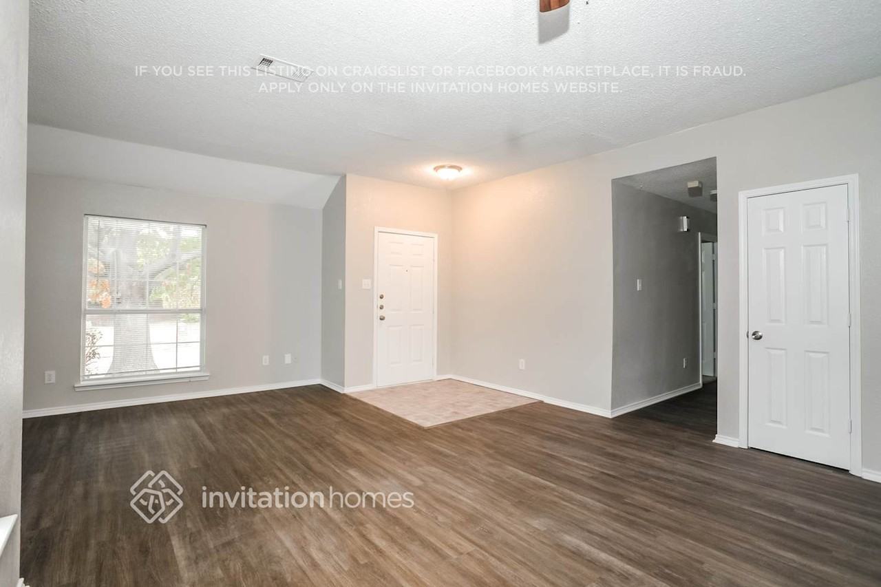 9999 Buckingham Ln - Photo 2 of 16