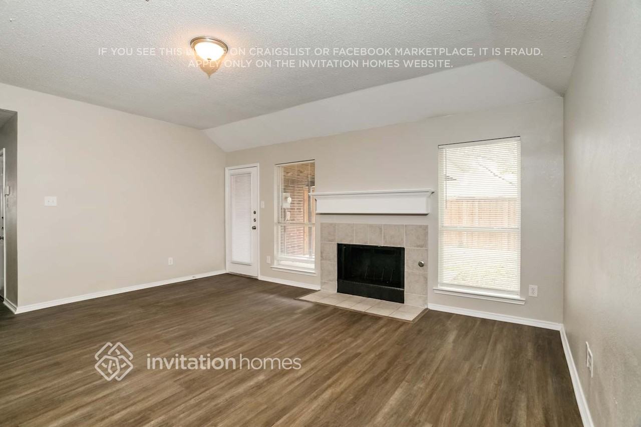 9999 Buckingham Ln - Photo 3 of 16