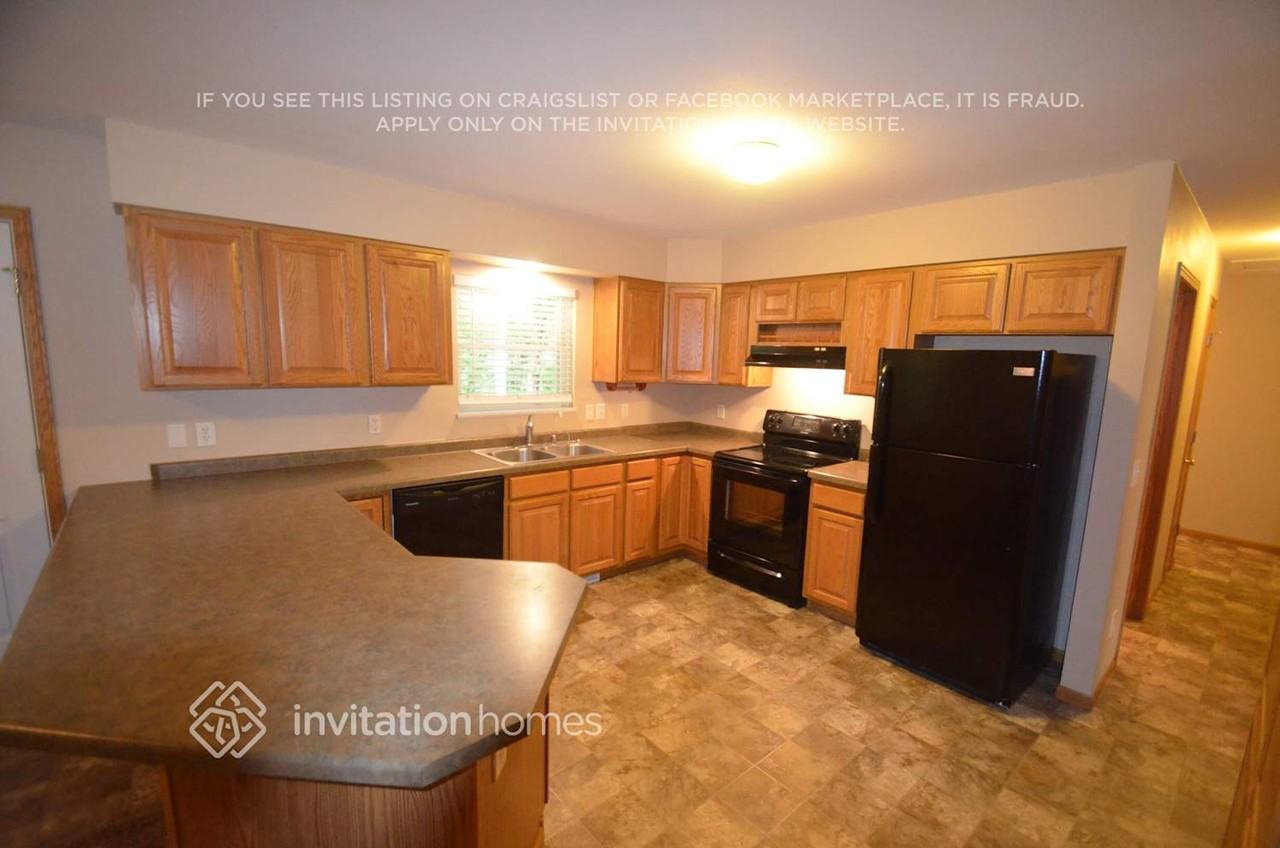 7215 Thomas Ave S - Photo 4 of 10