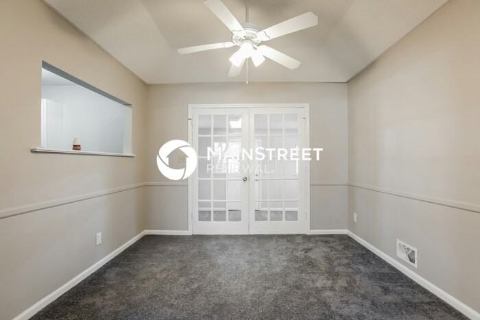 12701 Crystal Ave - Photo 7 of 17