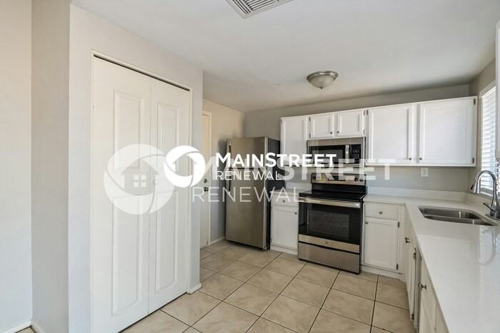 4524 W Jupiter St - Photo 7 of 16