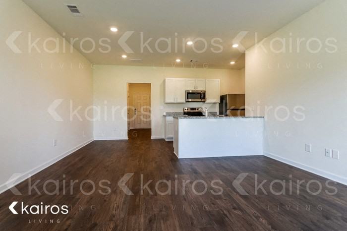 202 Long Island Dr Sw - Photo 4 of 17