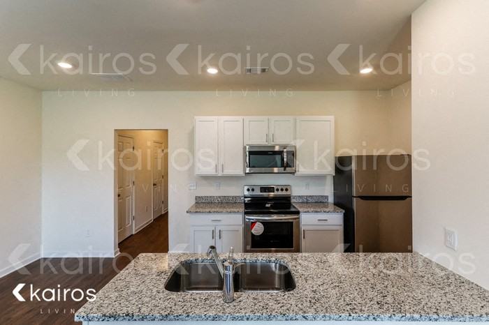 202 Long Island Dr Sw - Photo 5 of 17