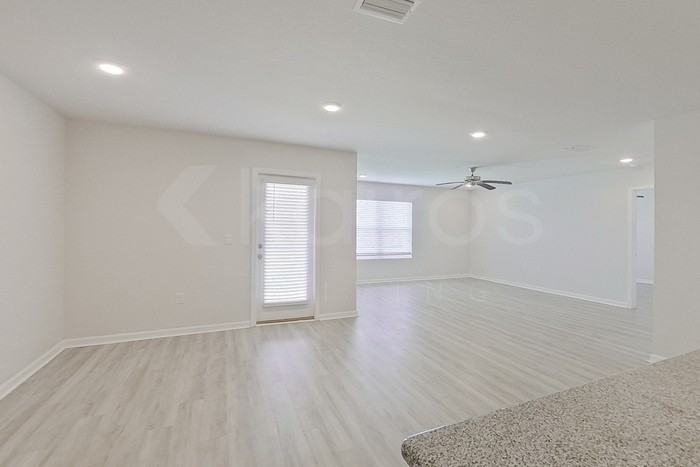 127 Swallowtail Ln - Photo 2 of 24