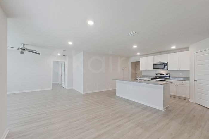 127 Swallowtail Ln - Photo 7 of 24