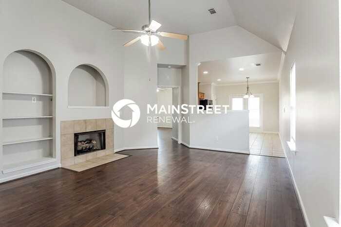 4503 Rosser Loop Dr - Photo 2 of 16