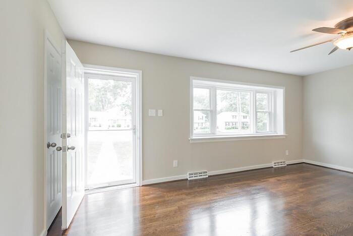 9114 Prestondale Ave - Photo 3 of 26