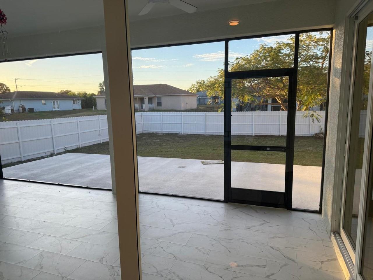 3313 8th St W - Photo 3 of 14