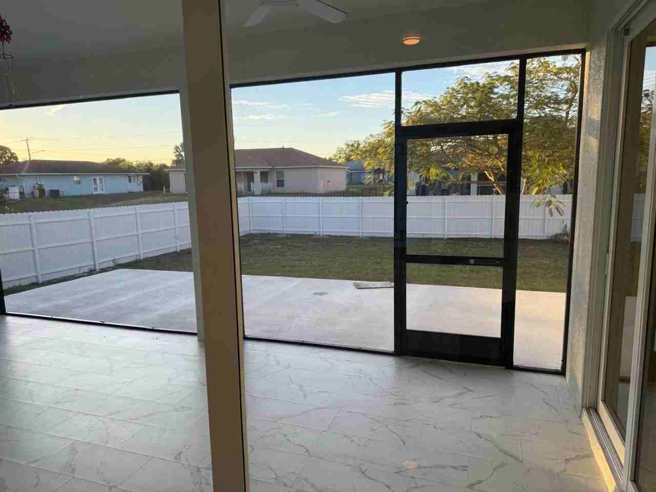 3313 8th St W - Photo 4 of 14