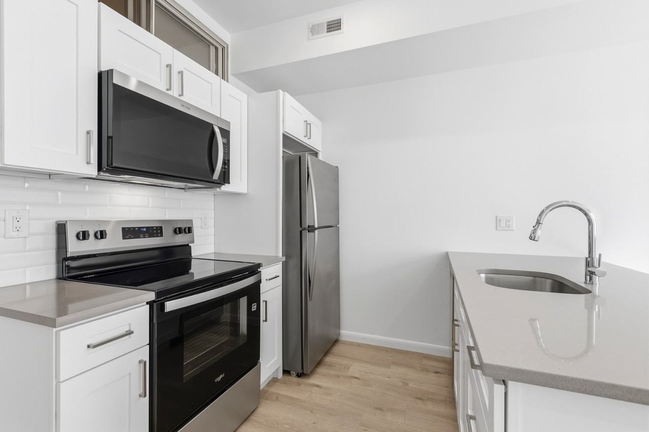 7248 Rising Sun Ave - Photo 6 of 21