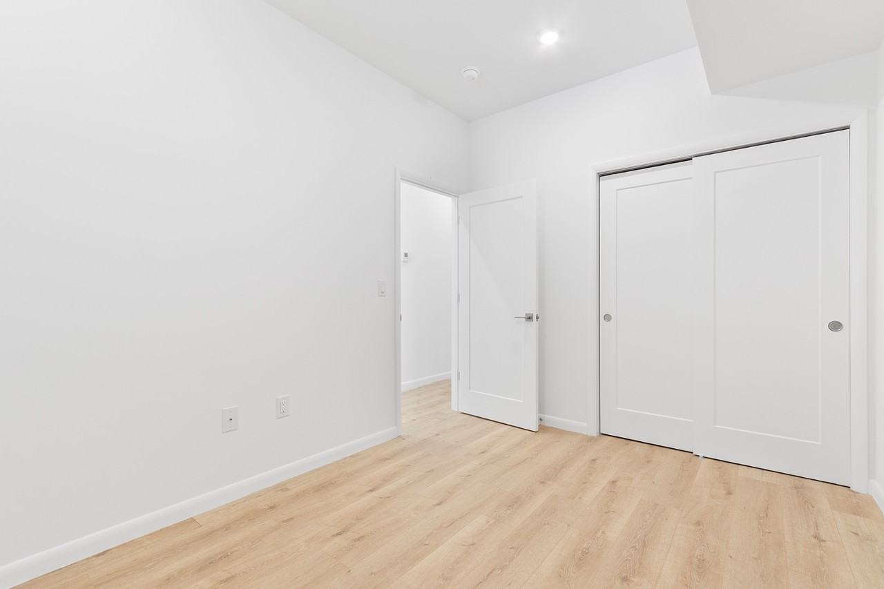 7248 Rising Sun Ave - Photo 7 of 21