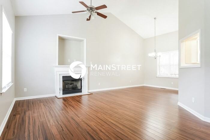 292 Tomahawk Dr - Photo 2 of 16