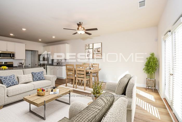 1622 Cleadon Dr - Photo 6 of 19