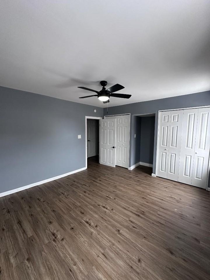 406-408 New Grove St - Photo 3 of 31