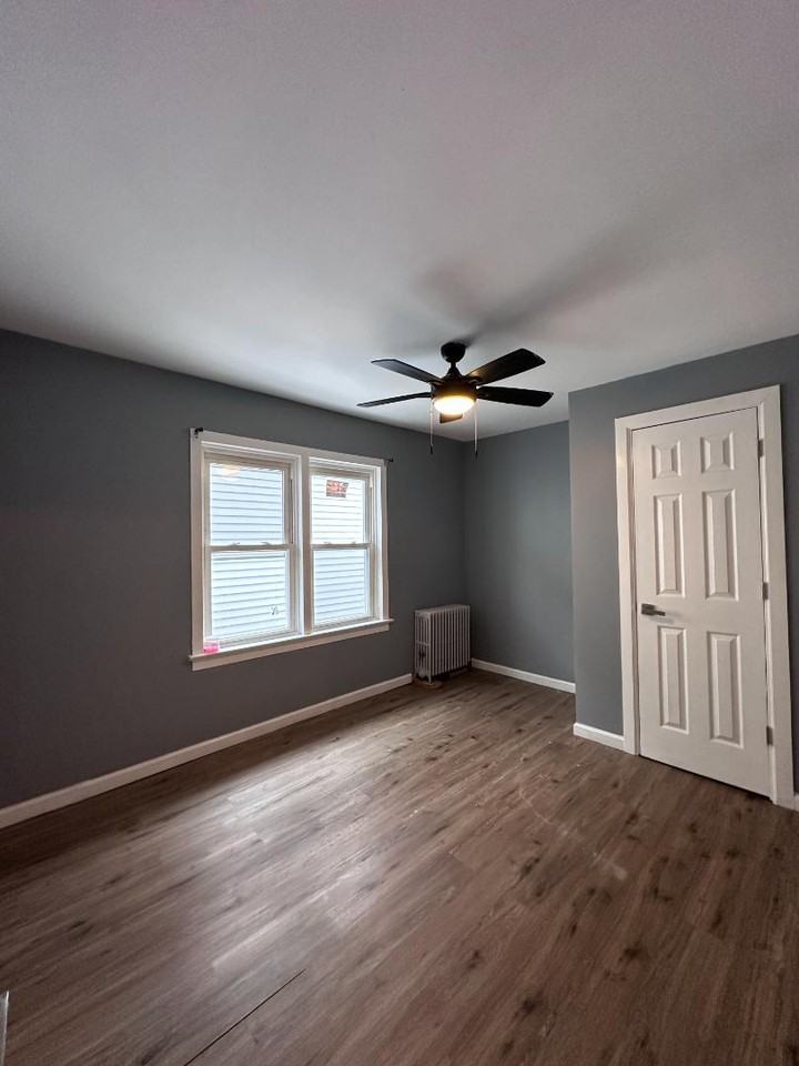 406-408 New Grove St - Photo 7 of 31