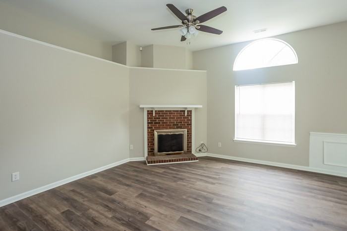 3677 Lake Spring Ave Nw - Photo 5 of 12