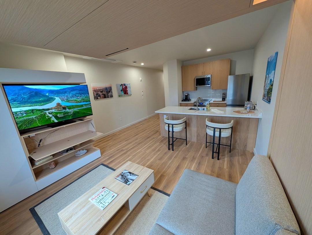 The Flats on 100 - Photo 3 of 6