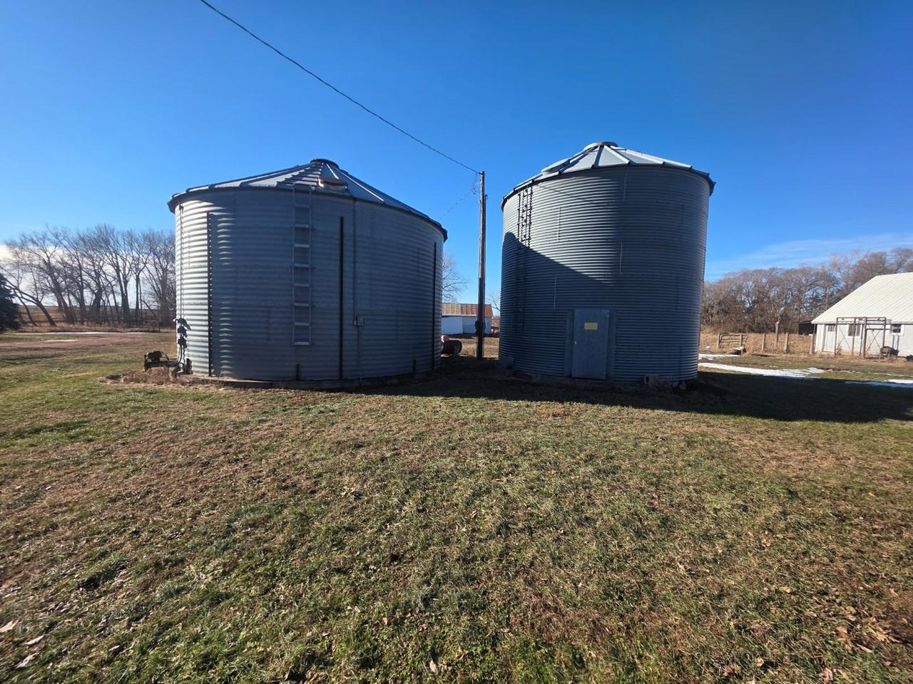 46258 312th St - Photo 5 of 11