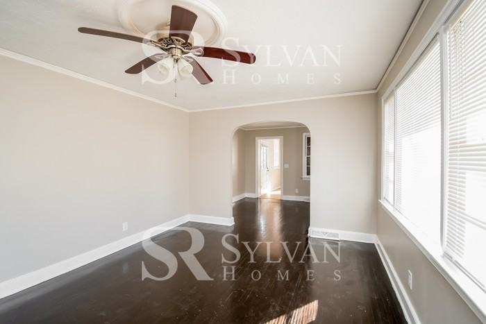 1108 Seminole Dr - Photo 4 of 16