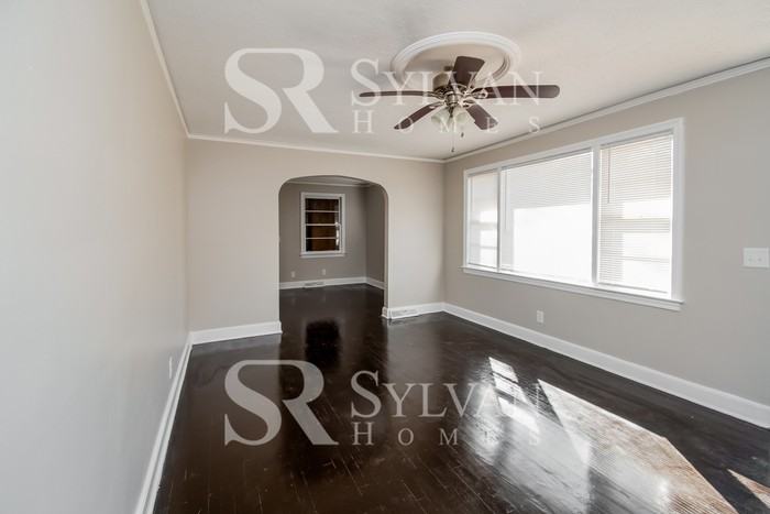 1108 Seminole Dr - Photo 5 of 16