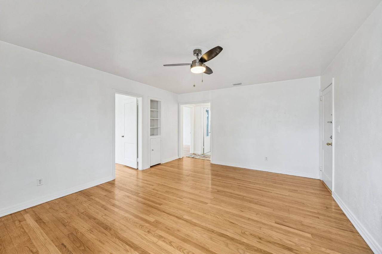 1248 Mcduff Ave S - Photo 7 of 11