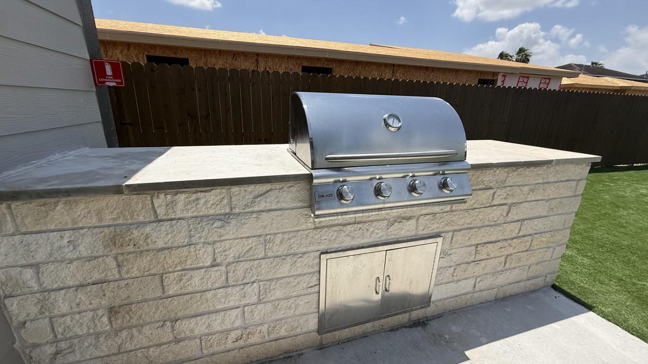 700 Onyx Dr - Photo 6 of 28