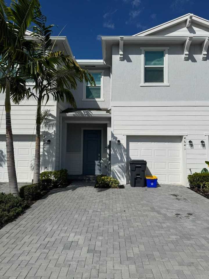 4641 Meyerson Pl - Photo 2 of 11