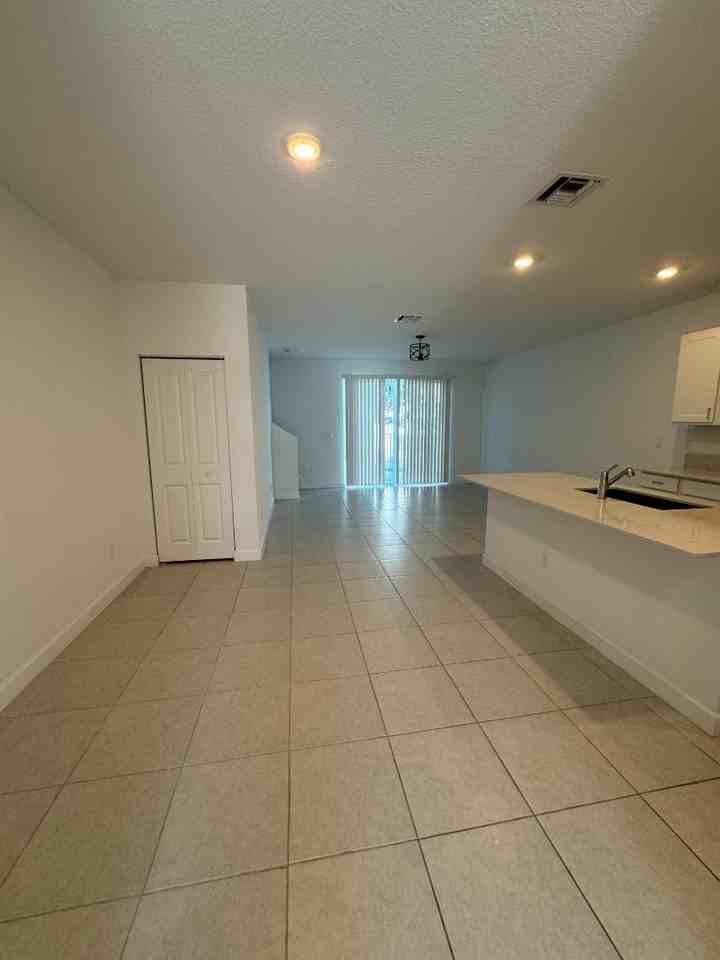 4641 Meyerson Pl - Photo 3 of 11