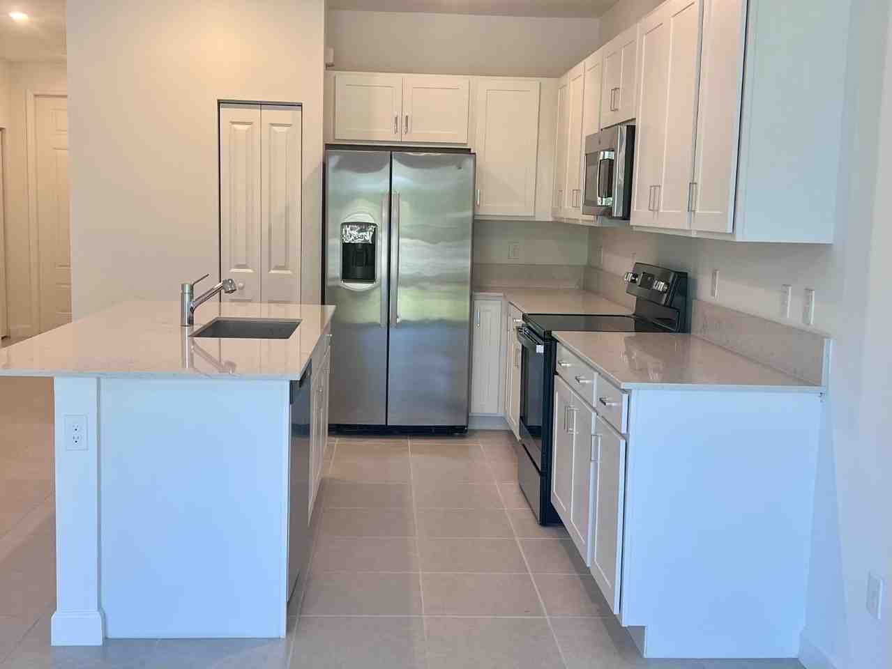 4641 Meyerson Pl - Photo 5 of 11