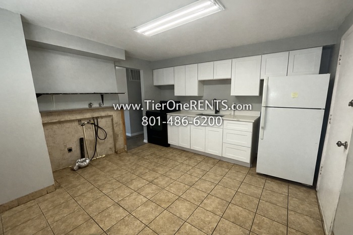 2930 S Adams St #2930 - Photo 5 of 10