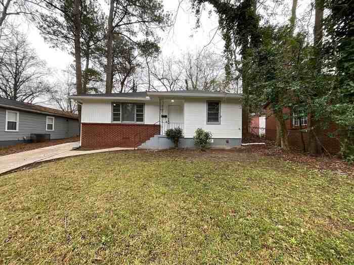 3002 1st Ave Sw - Photo 2 of 16