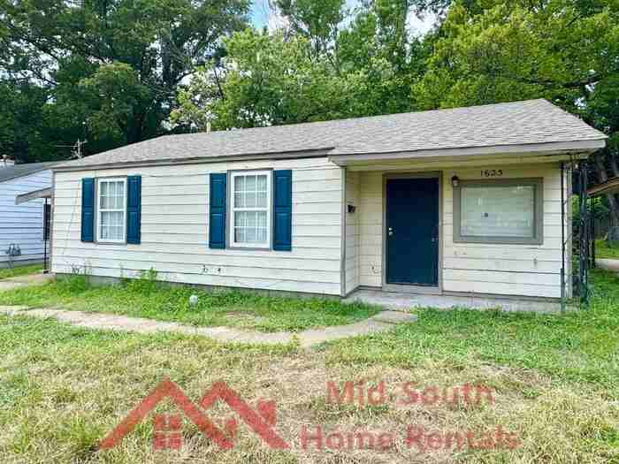 1623 Harville St - Photo 2 of 19