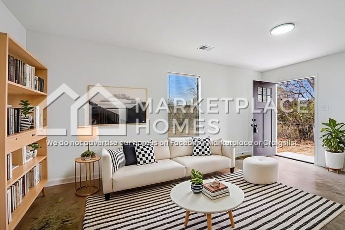 801 Goodwyn St - Photo 5 of 24