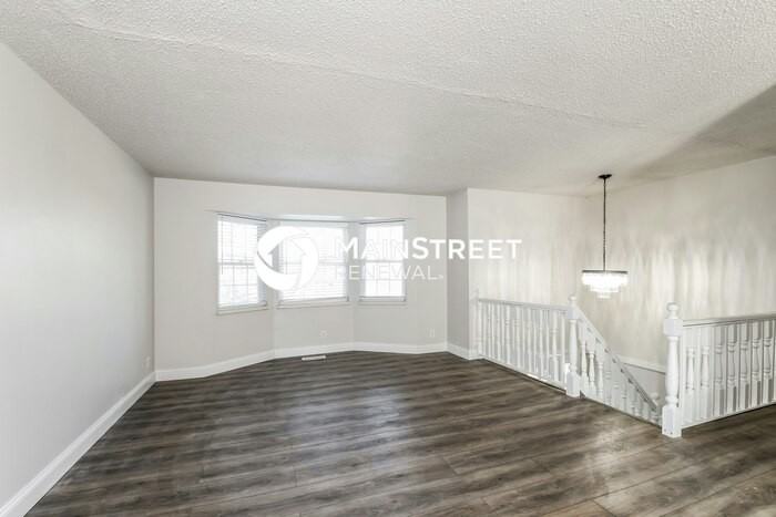 1748 Scenic Meadows Dr - Photo 4 of 19