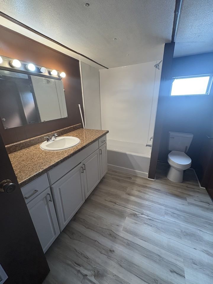 2156 N Weaver Rd #NA - Photo 6 of 7