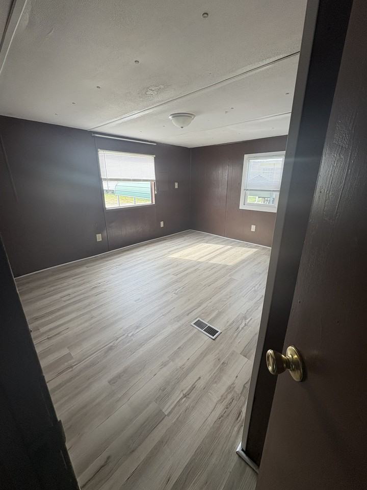 2156 N Weaver Rd #NA - Photo 7 of 7