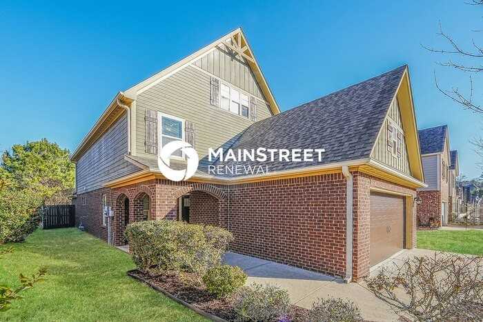 426 W Park Dr - Photo 2 of 19