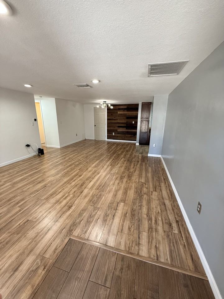 9420 Crabtree Ln #A - Photo 3 of 19