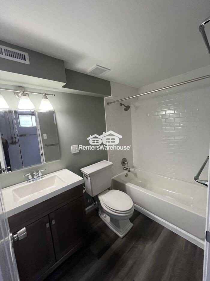 9812 Balboa Dr - Photo 5 of 14