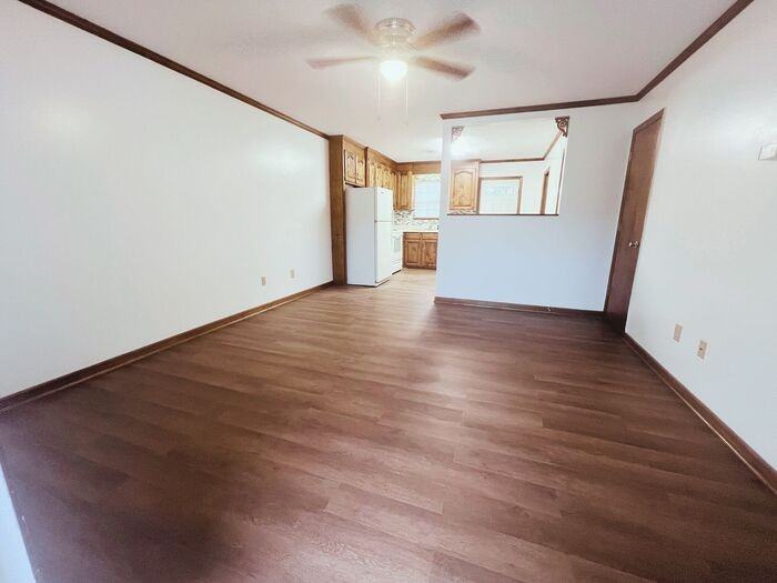 415 Nelson Dr #411D - Photo 3 of 14