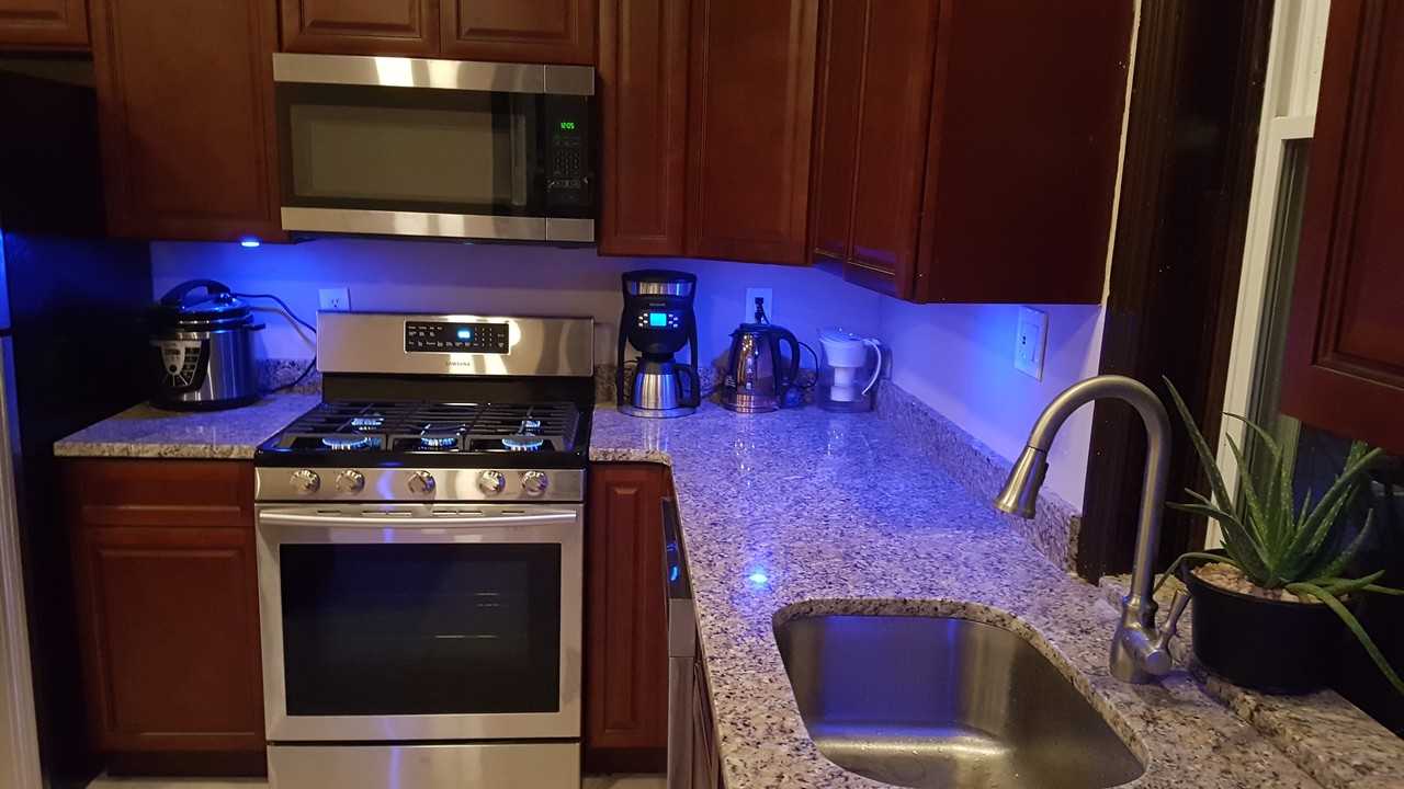 2237 N 10th St - Photo 4 of 20