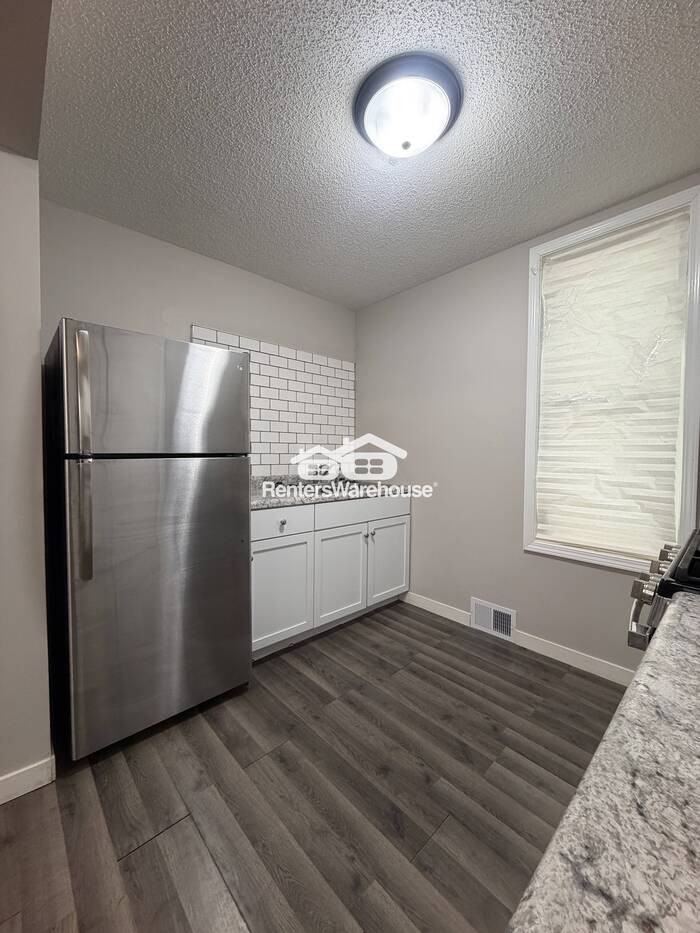 792 Edmund Ave #1-1 - Photo 4 of 15