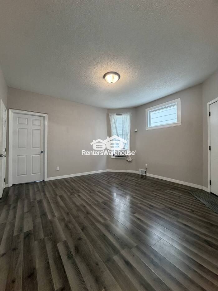 792 Edmund Ave #1-1 - Photo 5 of 15