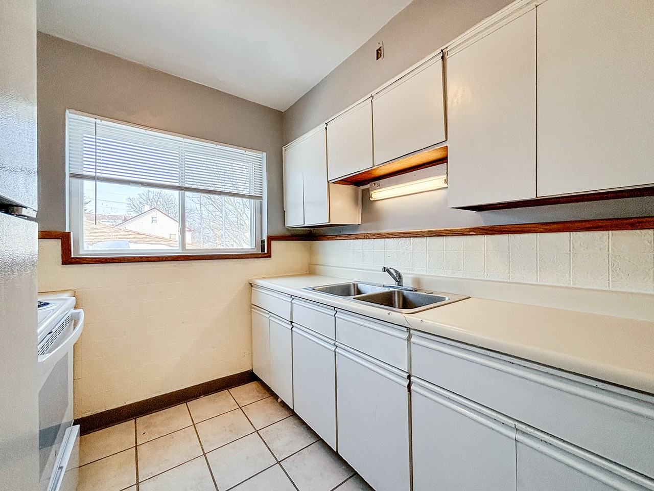 850 Overlook Ave #3 - Photo 3 of 9